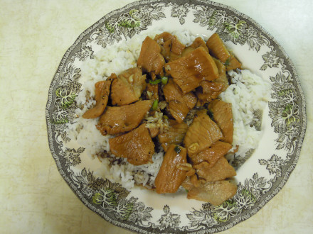 Pork clay pot in a take-home order